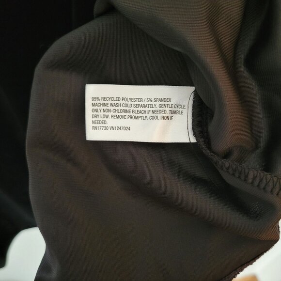 Ava & Viv Black Velvet Long Sleeve Dress With Rose Detail 1X - Picture 8 of 9